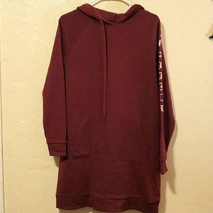 Jessica Simpson sweater